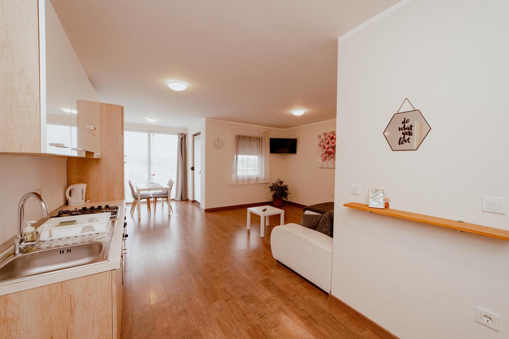 Hotel Jankovi Dvori Rakovica Esterno foto