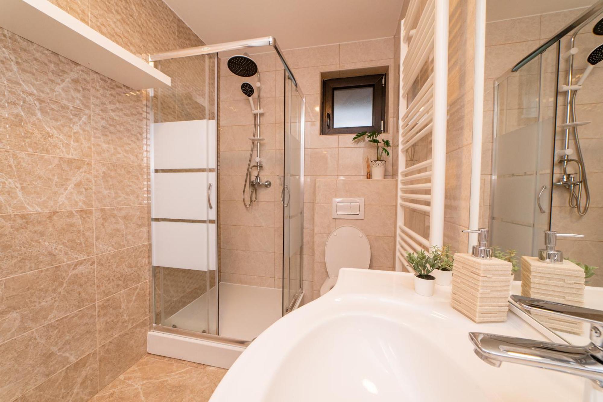 Hotel Jankovi Dvori Rakovica Esterno foto
